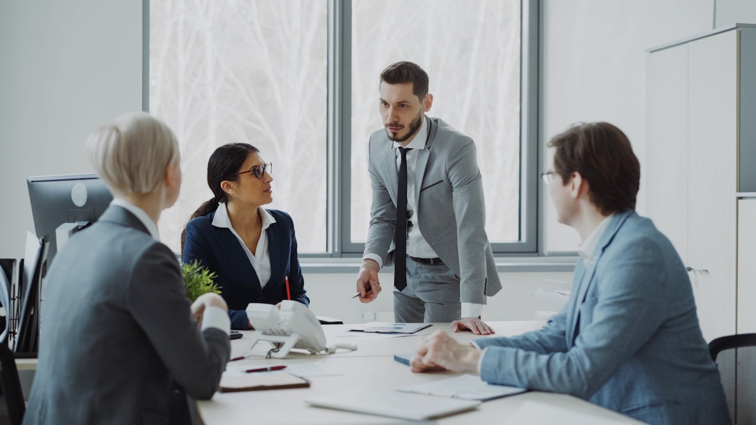 Estrategias de liderazgo para entornos empresariales competitivos